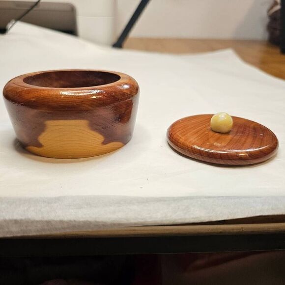 Small Solid Wood Trinket or Ring Box  Small Vintage Wood Trinket Box  Small Roun - Picture 9 of 12